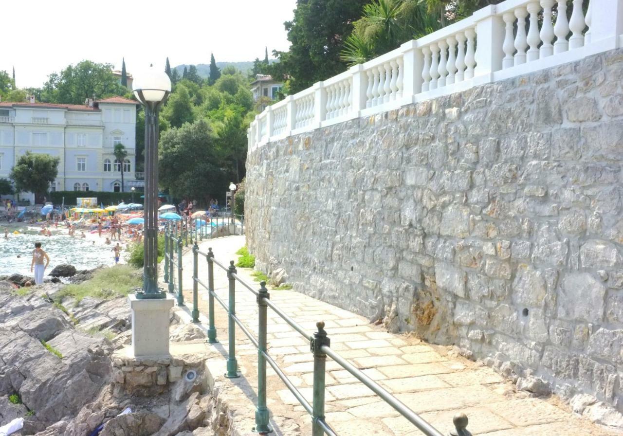 Studio Apartments Skoric Opatija Volosko Kültér fotó